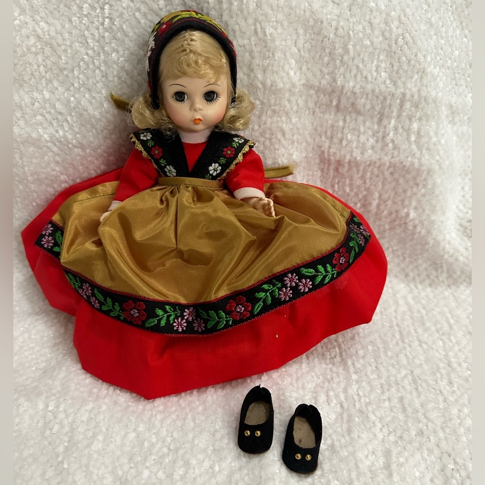 Madame Alexander Little Women Doll - Sweden #592 in Box